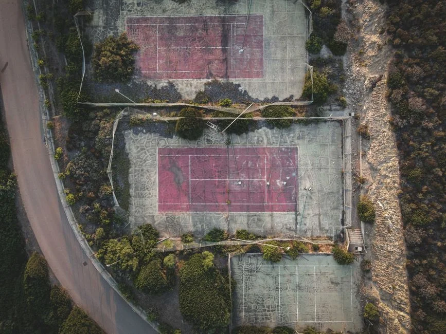 阿尔卡拉斯草地赛前热身连胜发球稳定性成胜负手